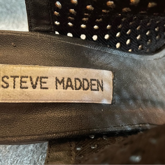 Steve Madden perforated shooties/booties black leather sz 7.5 - Picture 5 of 6